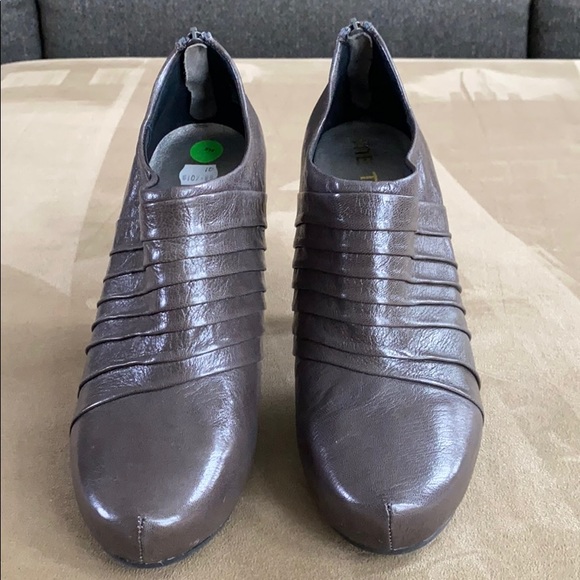 Me Too women’s ankle booty size 10 - Picture 2 of 9